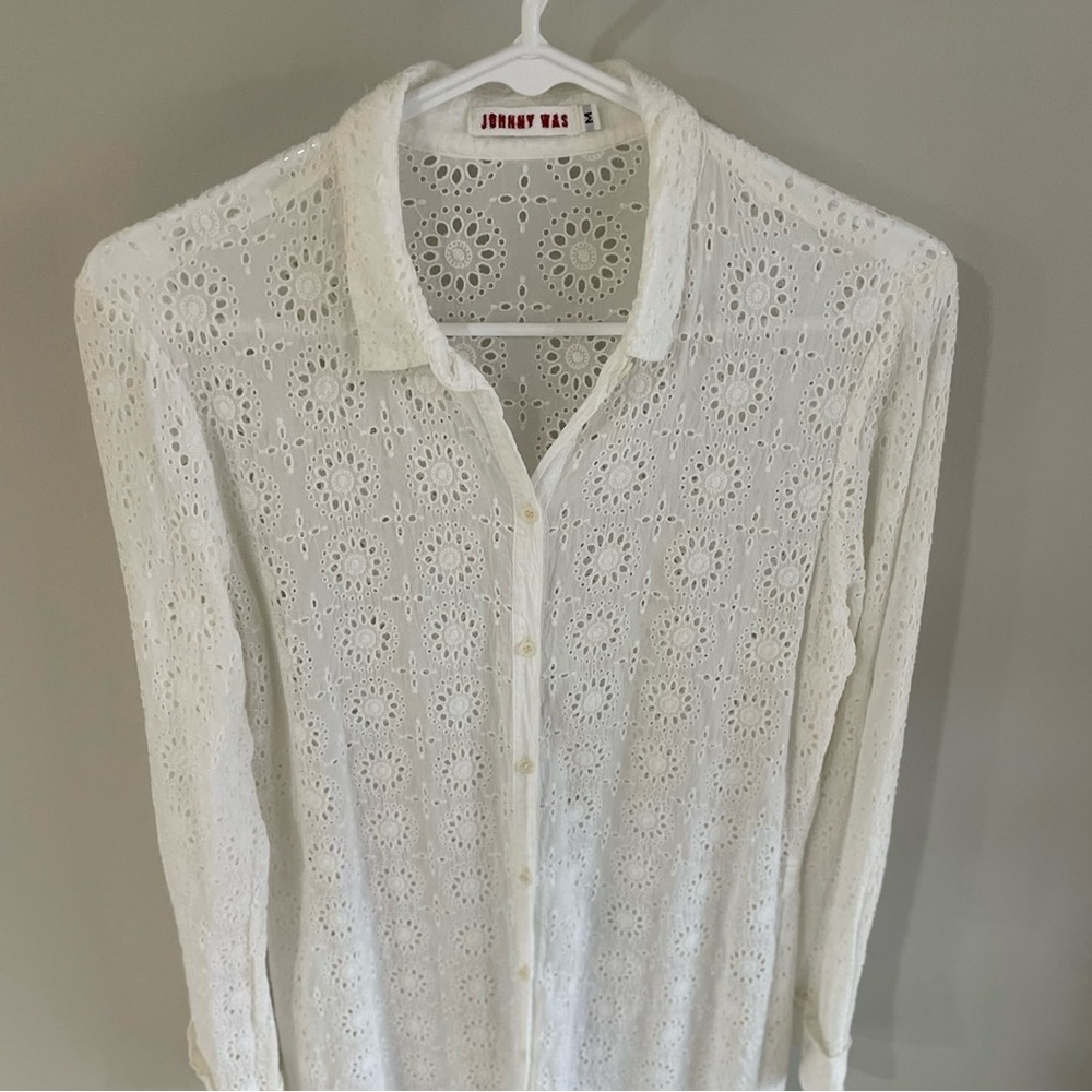 Johnny Was White Eyelet Shirt Dress/ Coverup - Size Medium - Picture 3 of 15